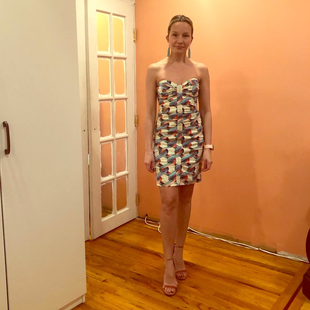 Nicole Miller. Strapless patterned mini.